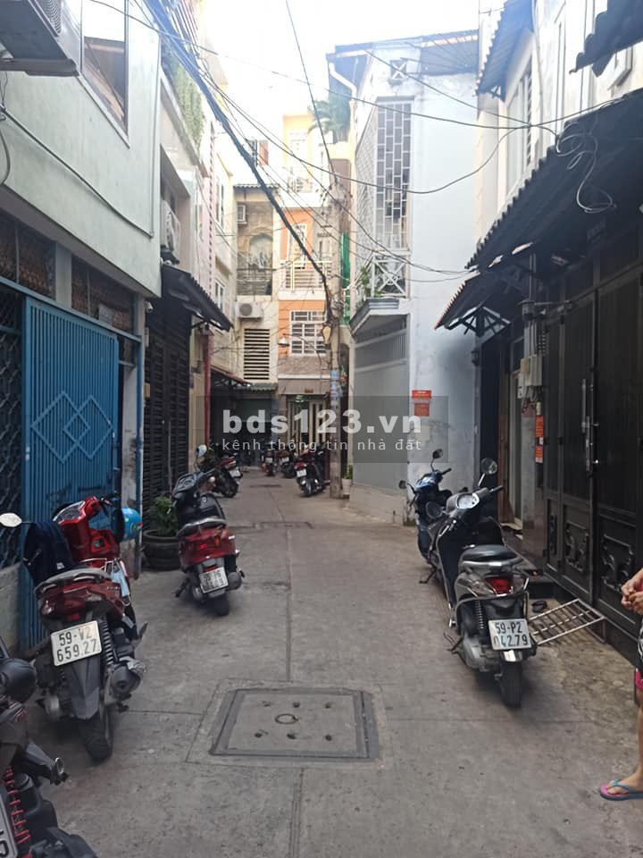 Rẻ bất chấp bán nhanh căn nhà trung tâm Tân Bình. Kinh doanh được luôn.