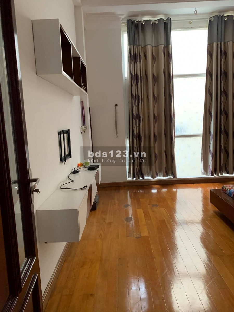 Bán nhà phố Thái Hà - Lô góc - 75m2x4T, MT 4,5m, sát phố, ô tô đỗ gần, chỉ 9 tỷ