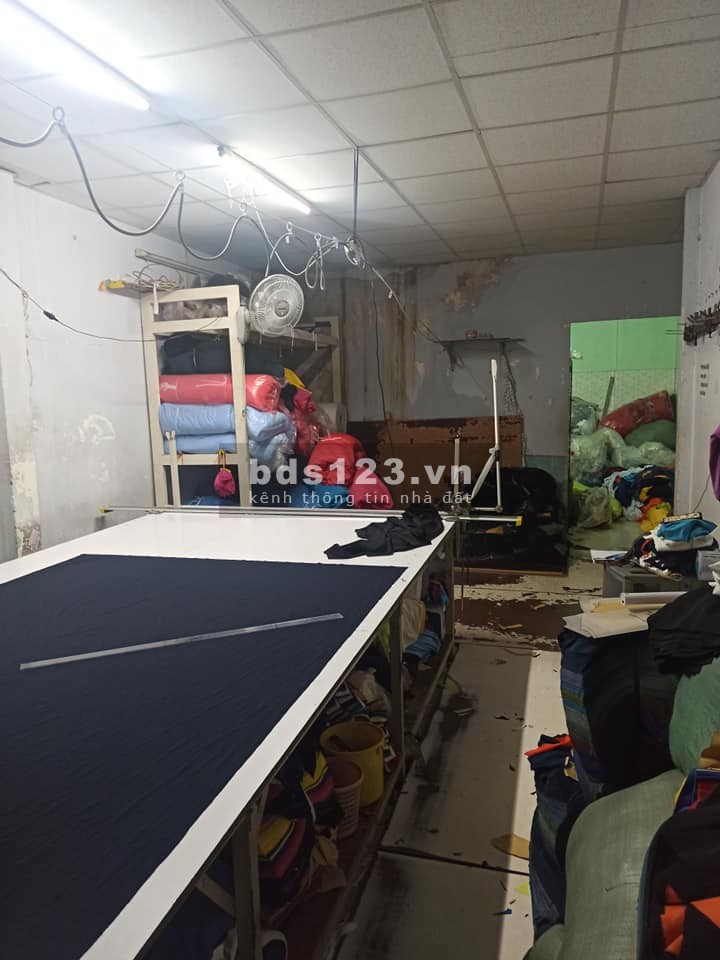 Rẻ bất chấp bán nhanh căn nhà trung tâm Tân Bình. Kinh doanh được luôn.