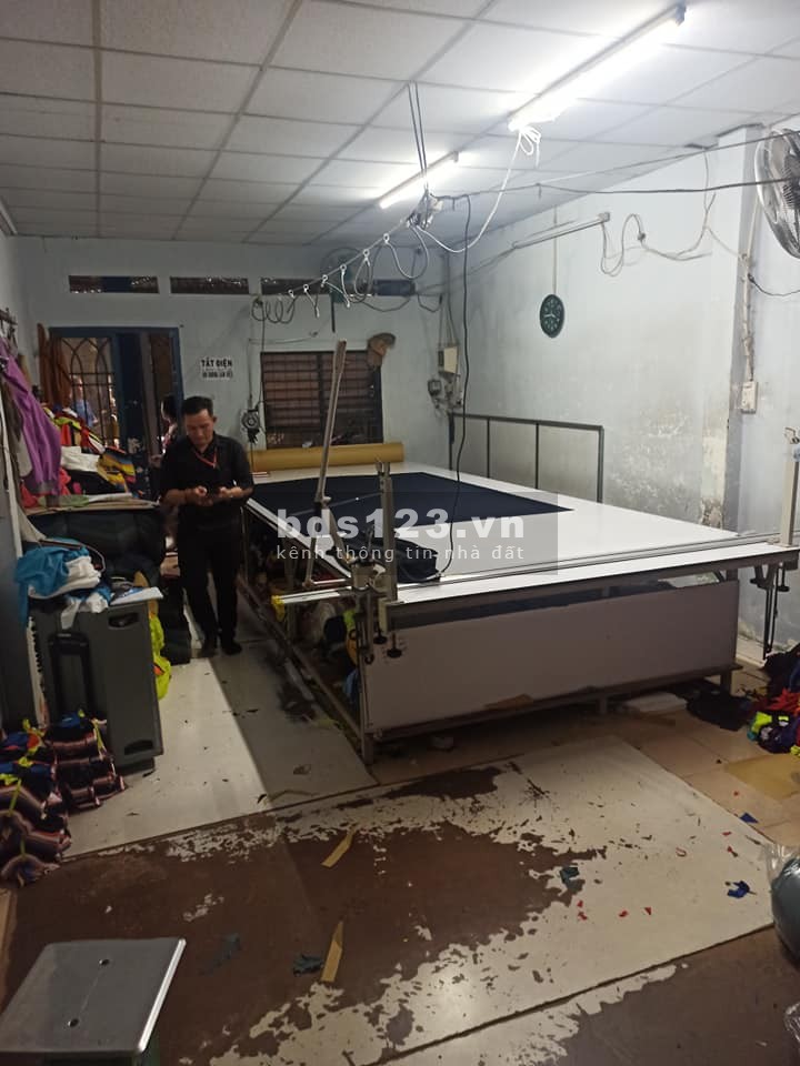 Rẻ bất chấp bán nhanh căn nhà trung tâm Tân Bình. Kinh doanh được luôn.