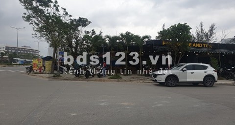 Bán 4 lô đất mặt tiền khu FPT city giá 2x tỷ