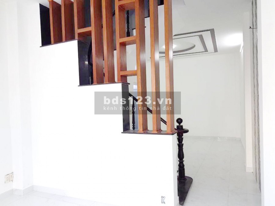 Bán nhà mặt tiền hẻm 141 đường Tám Danh Phường 4 Quận 8 - Mr Vũ Cty BĐS Tâm Điền