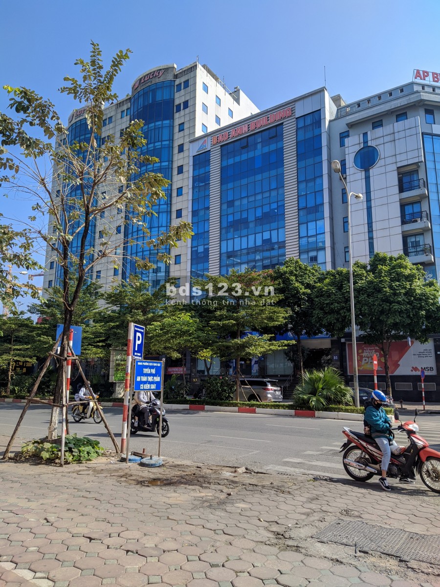 Bán Gấp Tòa Nhà Building Trần Thái Tông, 220m2 10 tầng MT 12M LH 0335465961