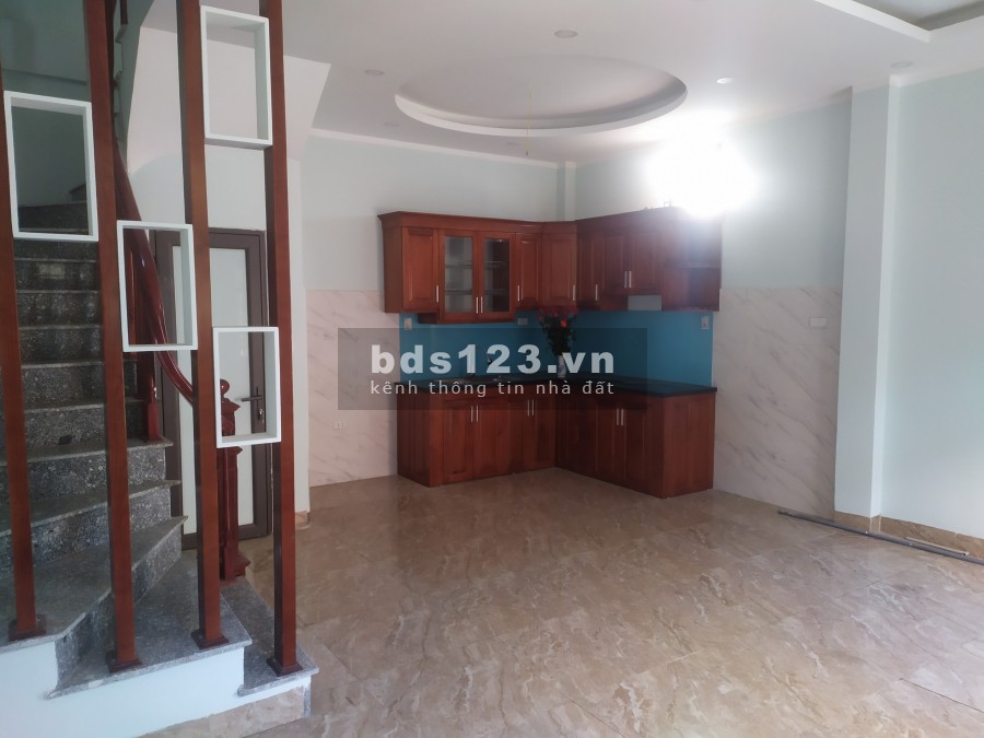 Nhà Phương Canh, Nam Từ Liêm gần đường Trịnh Văn Bô 33m 5 Tâng ô tô đỗ gia 2.5 tỷ
