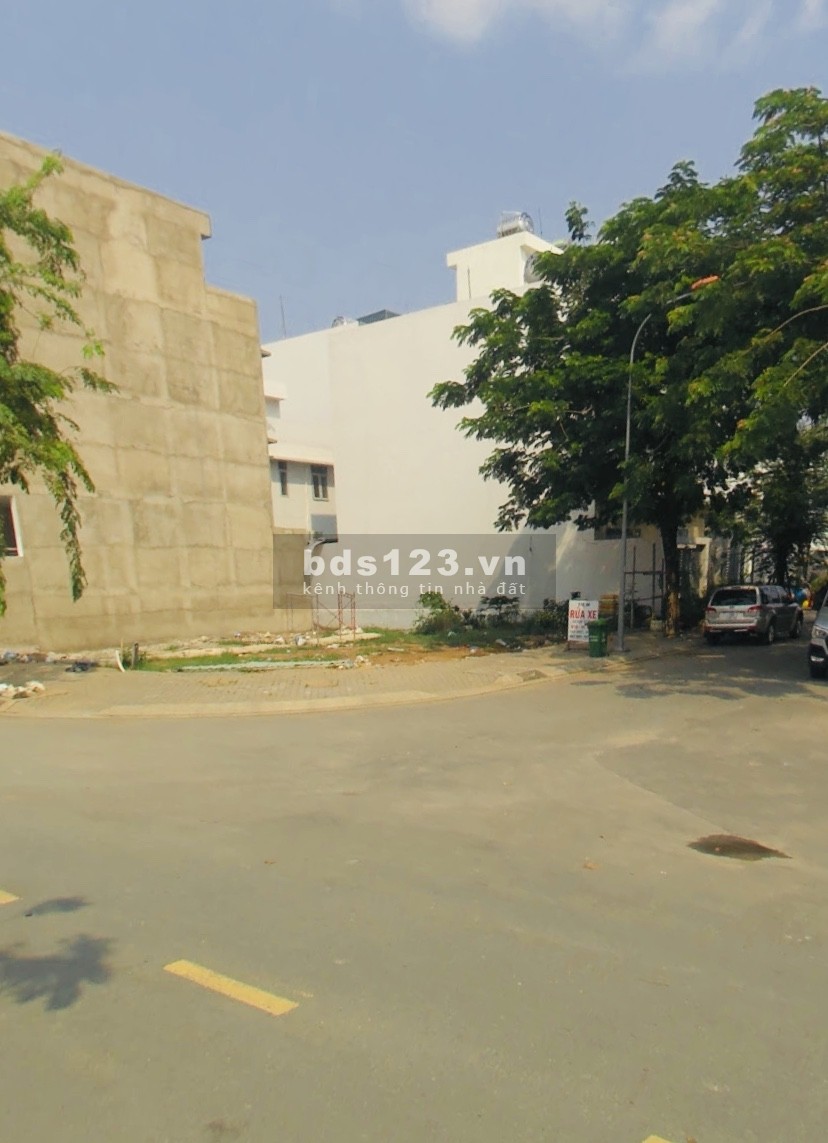 Sang gấp lô đất MT Nguyễn Chí Thanh, P5, Q10, LKề trường PT Năng Khiếu, giá 2.2tỷ/100m2, SHR, thổ cư. 0938274090 Kim