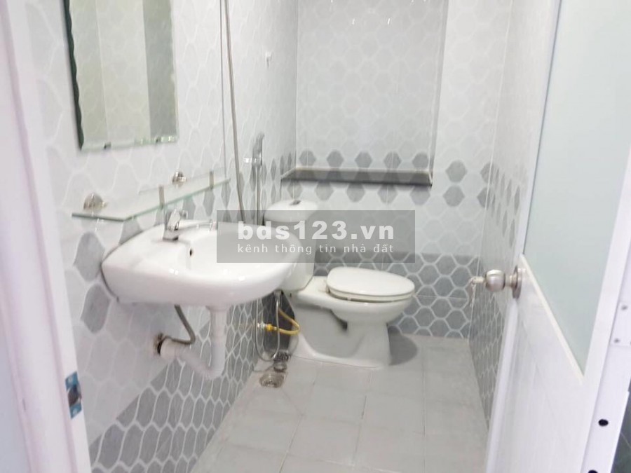 Bán nhà mặt tiền hẻm 141 đường Tám Danh Phường 4 Quận 8 - Mr Vũ Cty BĐS Tâm Điền