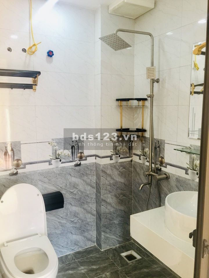 BÁN GẤP CĂN NHÀ 5 TẦNG TÔ VĨNH DIỆN NHÀ MỚI XÂY,NỘI THẤT ĐẸP VỀ Ở NGAY
