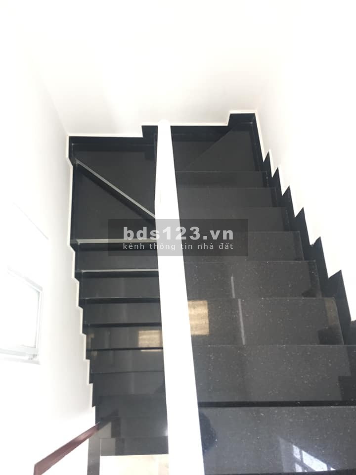 BÁN NHÀ MỚI ĐẸP RẺ HXH ĐƯỜNG NGUYỄN VĂN KHỐI, P8, GIÁ CHỈ 4,85 TỈ 0768406455