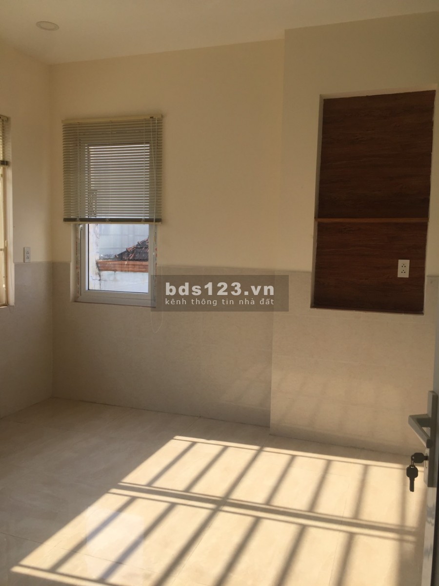 Chính chủ bán gấp nhà Quận 3 6PN khép kín Dt 58m2 0899306823