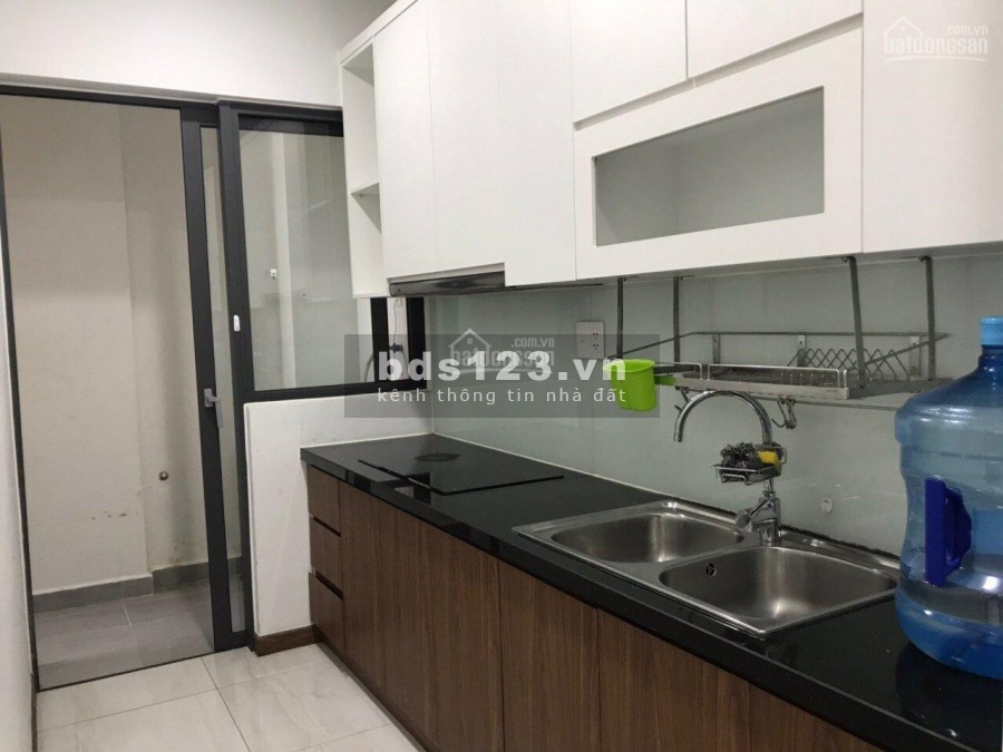 Cho thuê căn hộ tầng cao, dtsd 72.23m2, 2 PN, cc Him Lam Phú An, giá 6 triệu/tháng, có sẵn đồ dùng