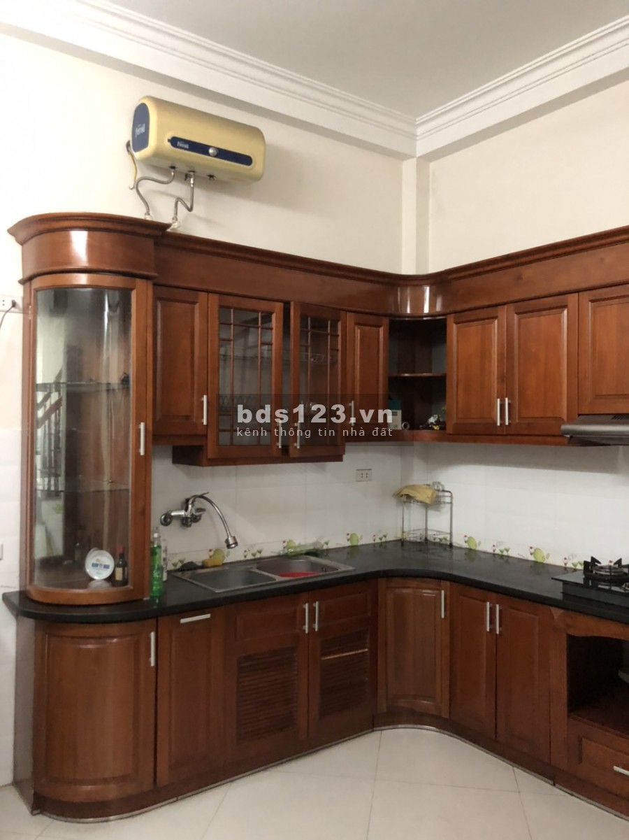 Cho thuê nhà nguyên căn tại ngõ 245 Định Công, Hoàng Mai, Hà Nội