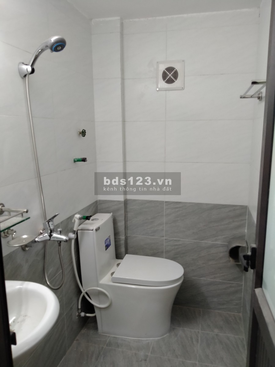 Bán tòa nhà dịch vụ mới tại Khương Đình, 7 tầng 24 phòng khép kín giá 13.2 tỷ