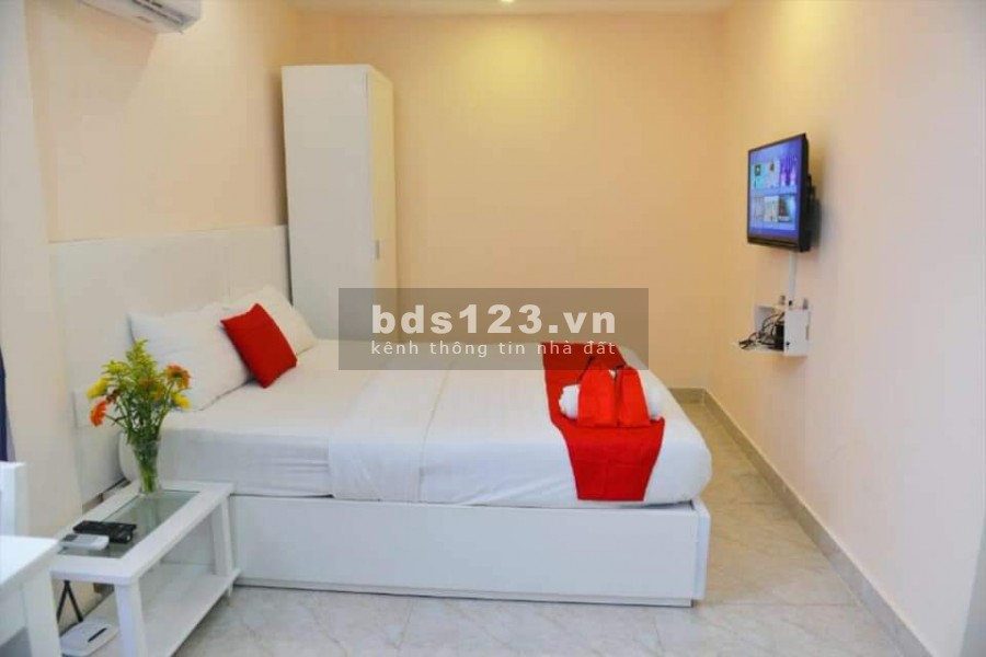 NỢ NGÂN HÀNG, BÁN GẤP KHÁCH SẠN QUẬN 1 32 PHÒNG, DT 204m2. GIÁ CHÀO 37,9 TỶ