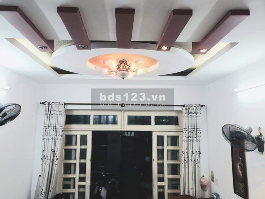 Hẻm xe hơi, hẻm trước nhà hơn 6m, 4 x 12. 4.4 tỷ, gần mặt tiền.