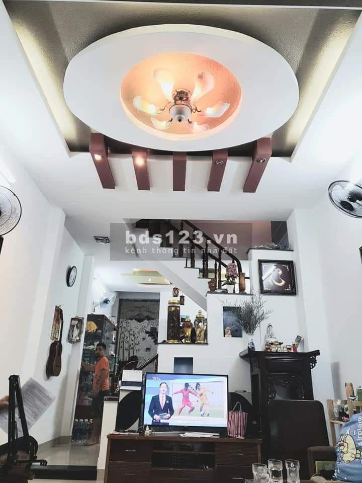 Hẻm xe hơi, hẻm trước nhà hơn 6m, 4 x 12. 4.4 tỷ, gần mặt tiền.