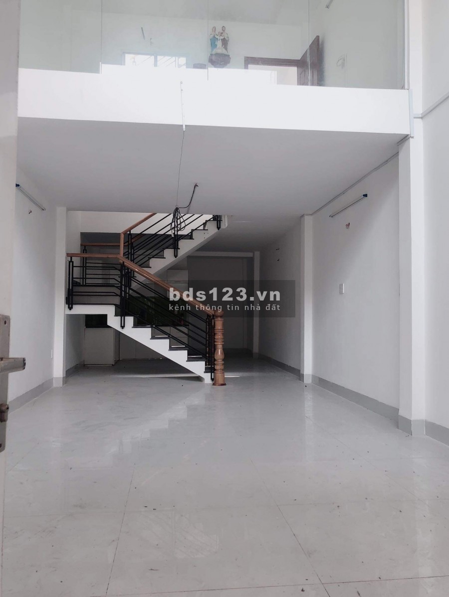 Mặt Tiền Vườn Lài. Quận Tân Phú dt 80m2, 4m x 20m giá chào 8.5 tỷ