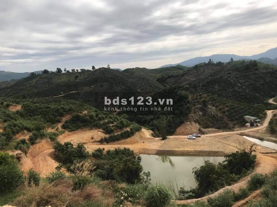 Cần bán lô đất có hồ view tuyệt đẹp