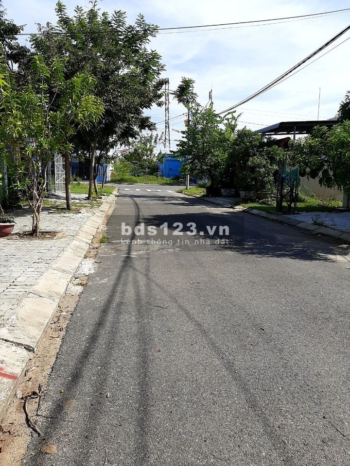 Bán Lô Đất Cực Hiếm Đường Sân Bay Xã Phước Hưng 220m2 chỉ 2 tỷ 4