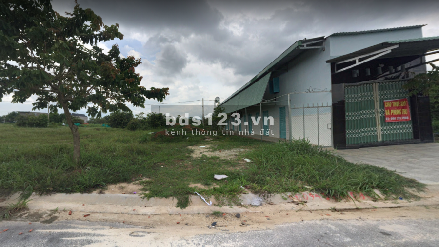 Cần bán 150m2 đất, trên đường 23m, ngay cổng khu du lịch, gần các kcn