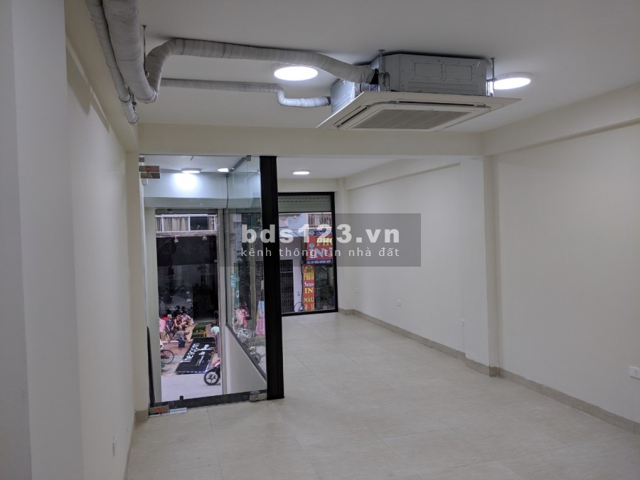 Sàn văn phòng 36 m2, 59 Trần Quang Diệu, phường Ô Chợ Dừa, Quận Đống Đa, Hà Nội.