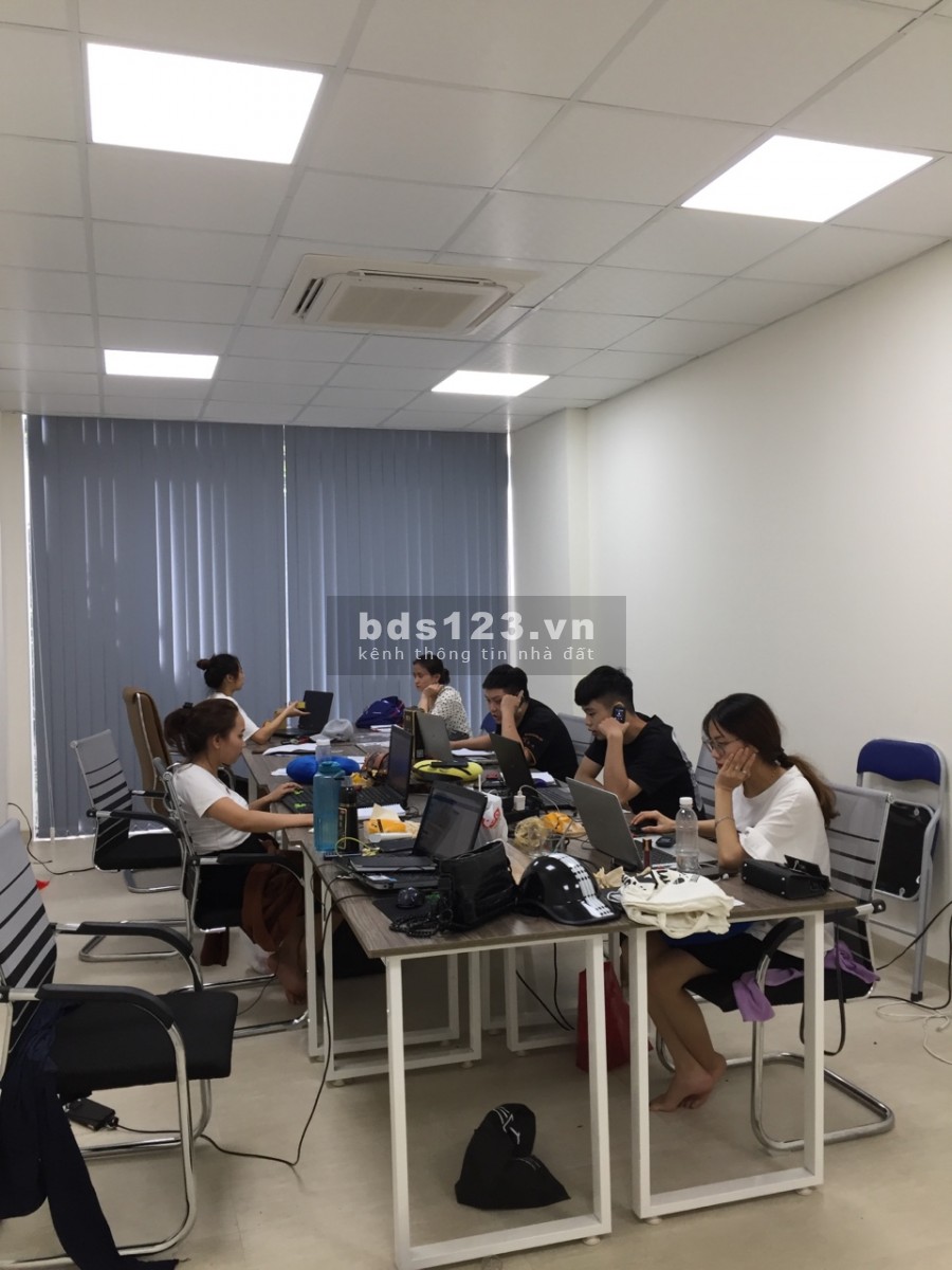 Sàn văn phòng 36 m2, 59 Trần Quang Diệu, phường Ô Chợ Dừa, Quận Đống Đa, Hà Nội.