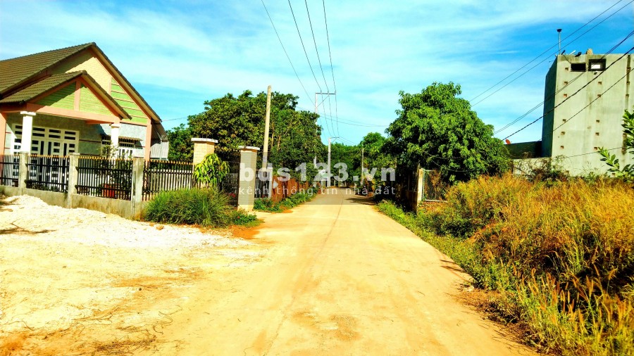 Bán Nhanh Lô Đất Ngộp Sát Biệt Thự Ở Bình Phước