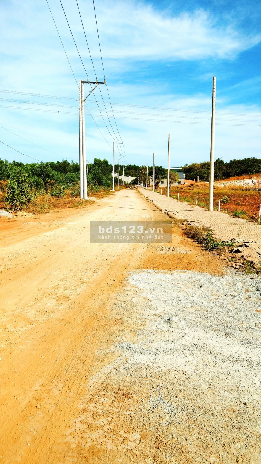 Bán Nhanh Lô Đất Ngộp Sát Biệt Thự Ở Bình Phước