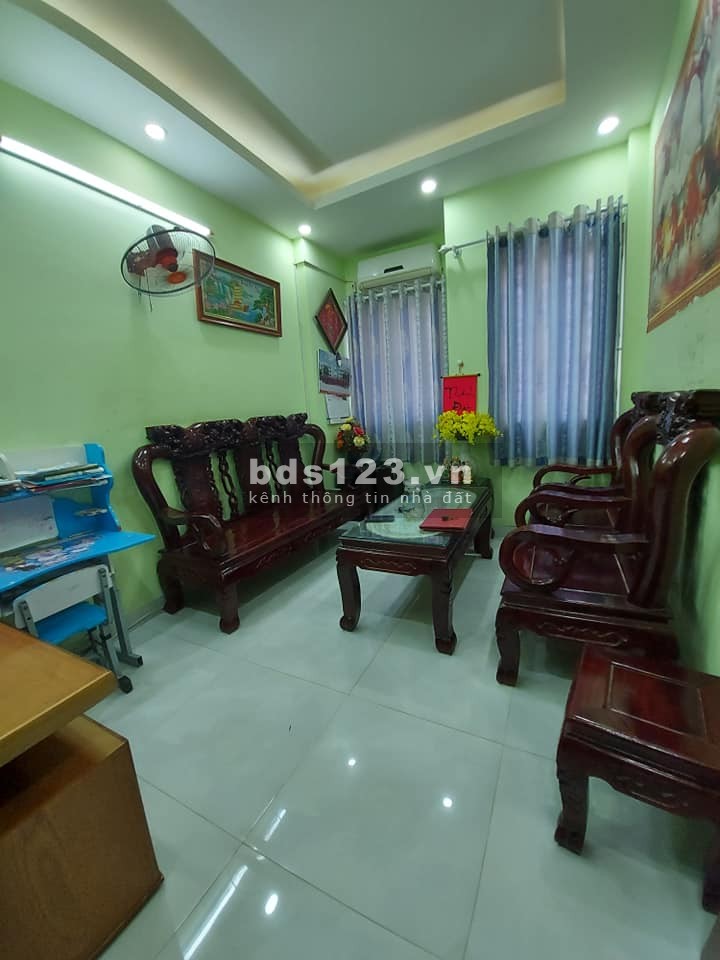 HƠN 2 TỶ NHÀ LÊ TRỌNG TẤN DT 43m2 4T MT 3.4M Ở LUÔN