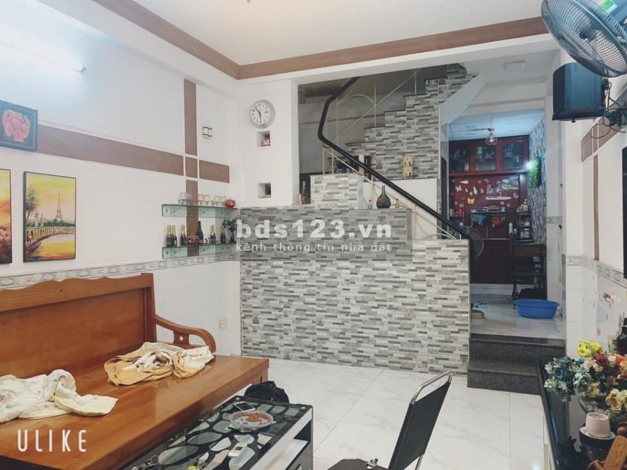 Bán nhà gấp, Lê Đình Thám, Tân Phú 1 trệt, 2 lầu,Dt: 44m2, chỉ 3tỷ1