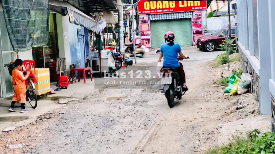 NHÀ NHỎ TIỀN NHỎ, PHÙ HỢP GIA ĐÌNH TRẺ Đường 339Phường Phước Long B Quận 9. 16m, 2 tỷ.