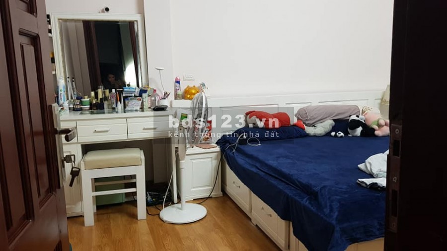 Bán gấp nhà Khương Đình, Thanh Xuân 36m 5T MT4m 2.9 tỷ, ngõ rộng, gần phố