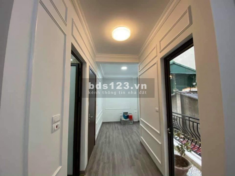 Bán gấp CH tập thể Vũ Thạnh ( tầng 2) giá 2.08 tỷ, 62m2, đẹp, NT cơ bản.