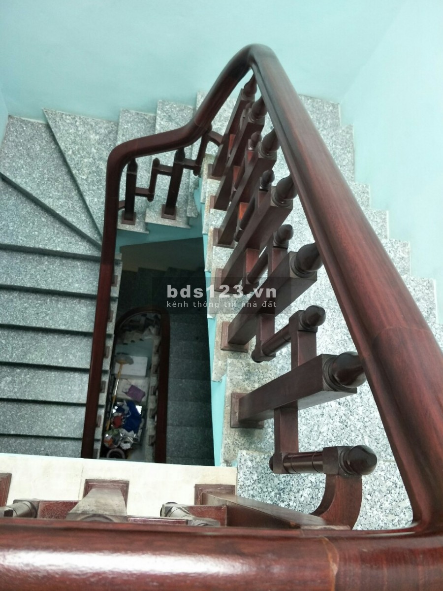 Bán nhà khu đấu giá Phúc Lợi 75m2 x 3 tầng, 5.5m MT, giá 6.35 Vỉa hè, Kinh doanh.