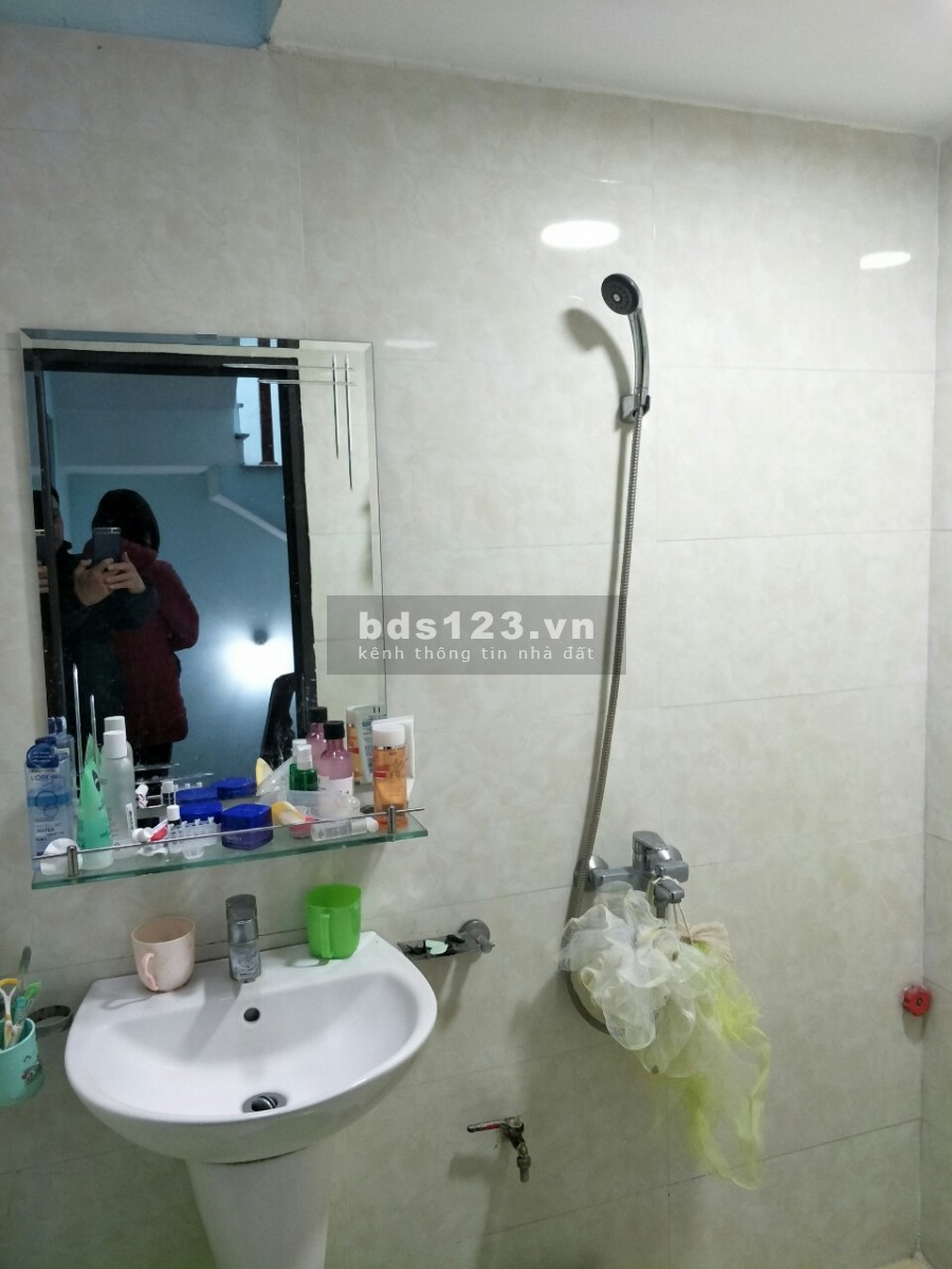 Bán nhà khu đấu giá Phúc Lợi 75m2 x 3 tầng, 5.5m MT, giá 6.35 Vỉa hè, Kinh doanh.