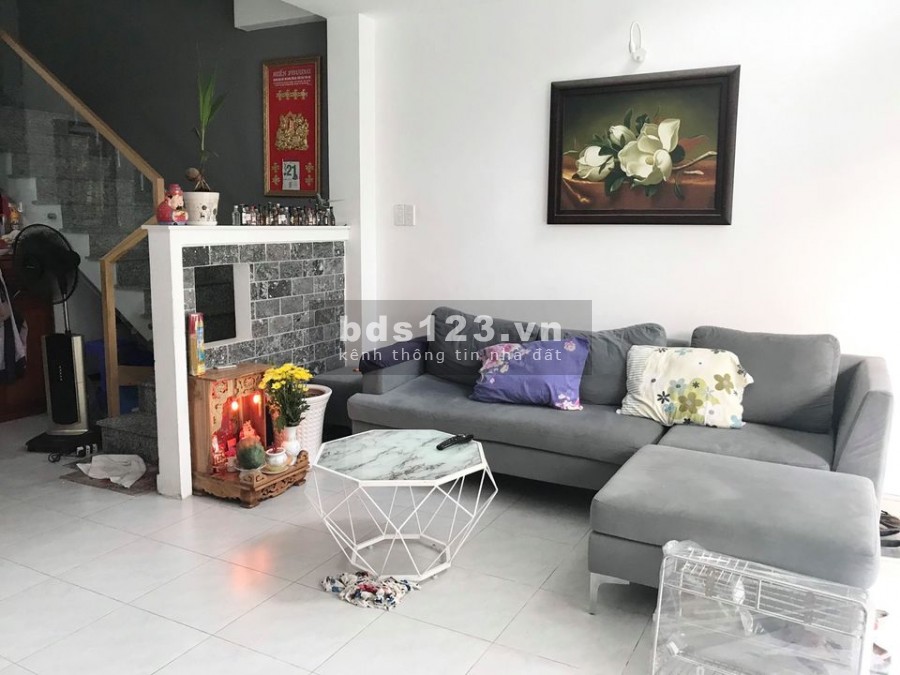 Vay BANK bán GẤP nhà 3 Tỷ, 35m2, 2 Tầng, Lê Đại Hành, Quận 11.