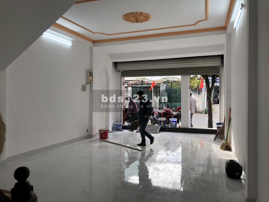Nhà Mặt Tiền đường Tân Cảng 5x18m Trệt 2 Lầu: Giá 26tr cho KD đa ngành