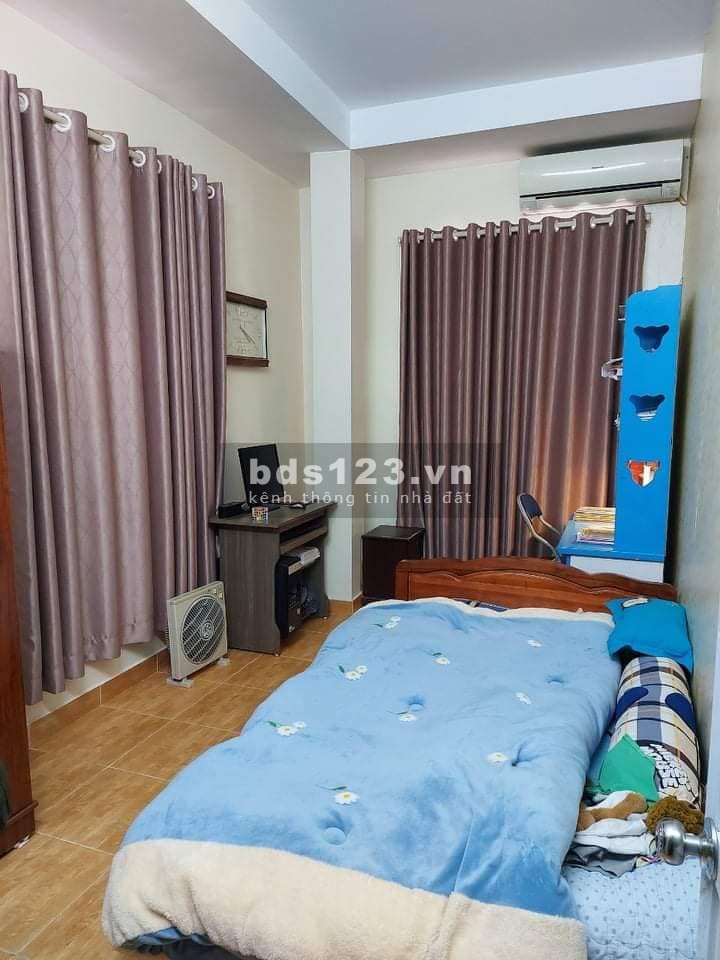 Nhà ngõ 38 Xuân La, Tây Hồ 35m2 x 4 tầng, mặt tiền 5.5m giá 3.45 tỷ, cách Võ Chí Công 20m