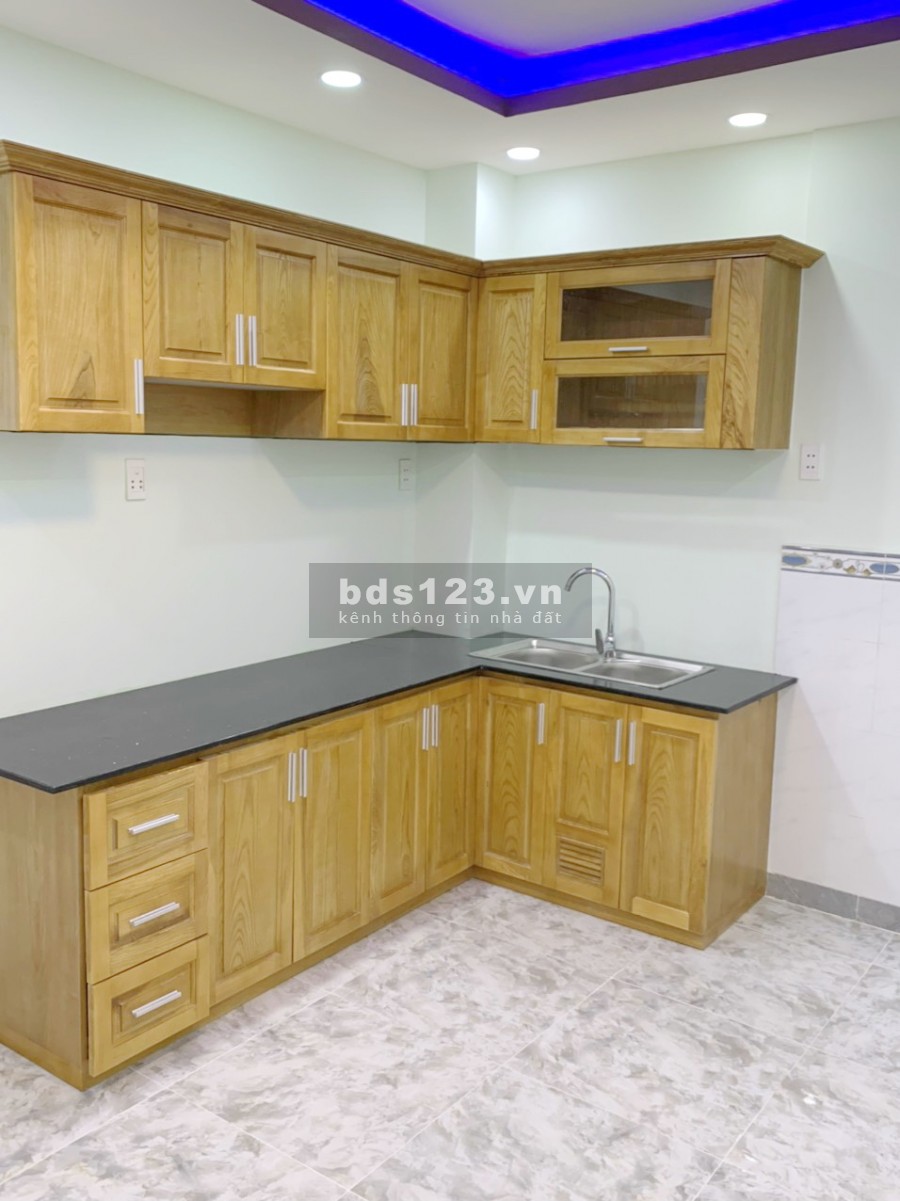 Nhà 2 lầu hẻm 4m 56 Bùi Minh Trực Phường 5 Quận 8