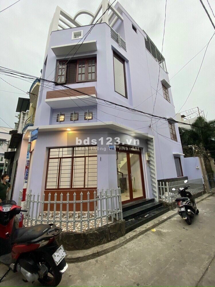 Bán nhà 5 tỷ, 4.2x10m 4 lầu 2 hẻm 4m đường Thạch Lam, phường Phú Thạnh, Quận Tân Phú