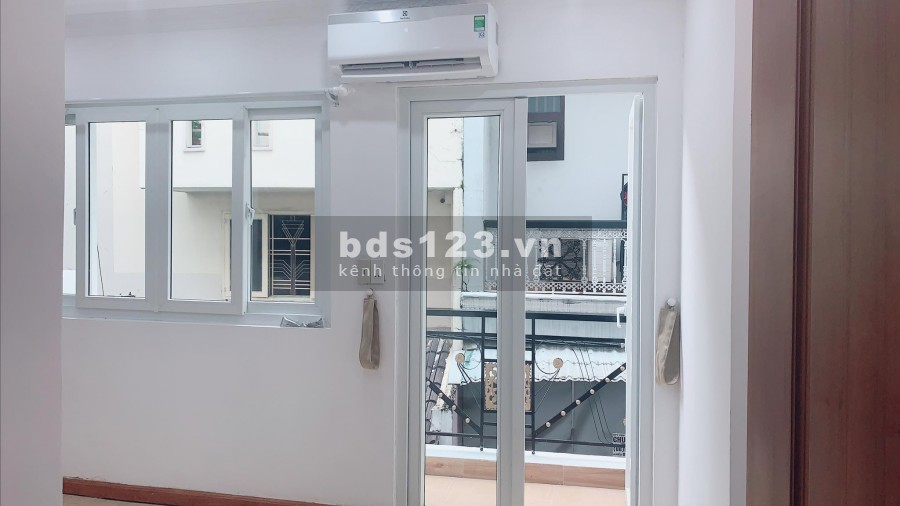 Cần bán nhà Thích Quảng Đức, Phú Nhuận, giá chỉ 4.95 tỷ