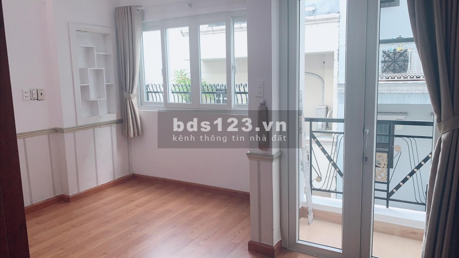 Cần bán nhà Thích Quảng Đức, Phú Nhuận, giá chỉ 4.95 tỷ