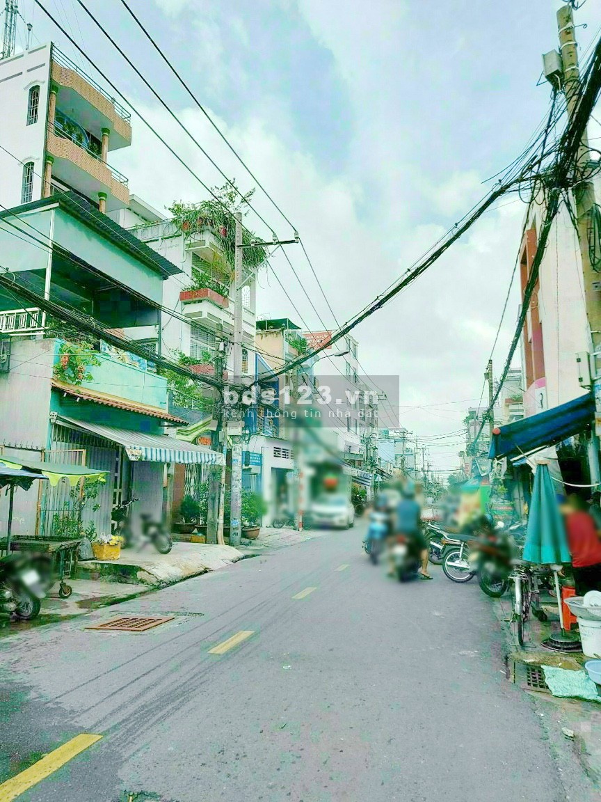 Nhà 2 lầu hẻm 4m 56 Bùi Minh Trực Phường 5 Quận 8