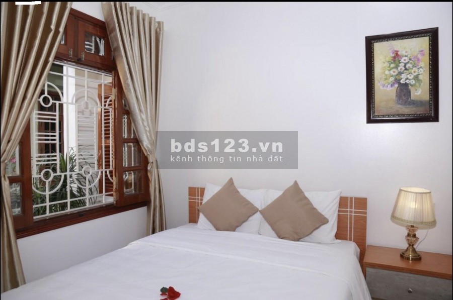 Bán gấp: Homestay 5 tầng thu nhập tốt. Kiệt ô tô đường Bến Nghé