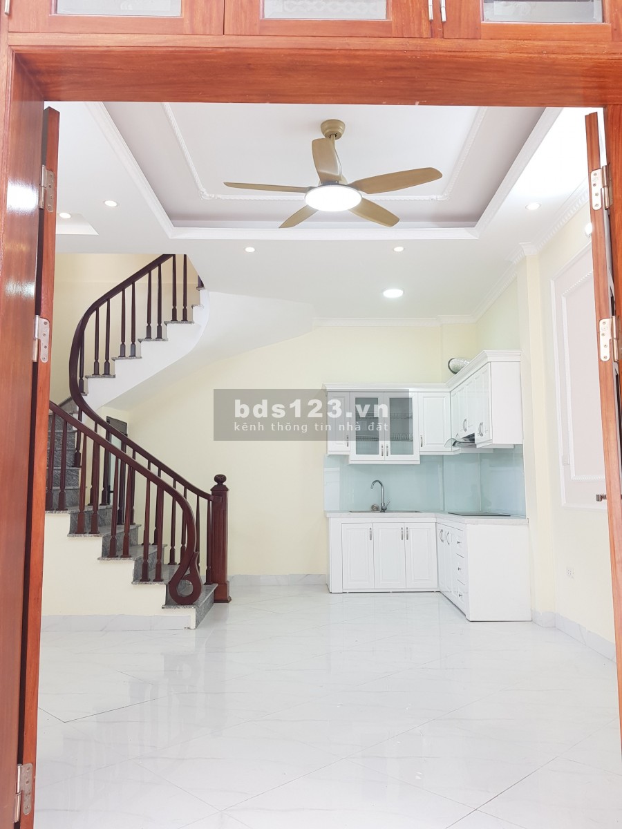 BÁN NHÀ PHỐ TRẠM, LONG BIÊN - 32M2 x 5 TẦNG - CĂN GÓC, Ô TÔ CÁCH 15M [2.18 TỶ]