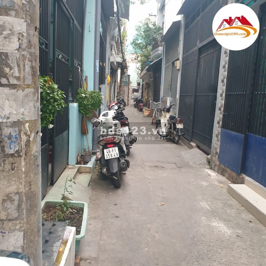 Bán Gấp! Nhà bán quận Tân Phú, phường Phú Trung, chỉ 4tỷ5, gần 50m2, Mua Ngay Kẻo Lỡ, Lh: 0783776798.