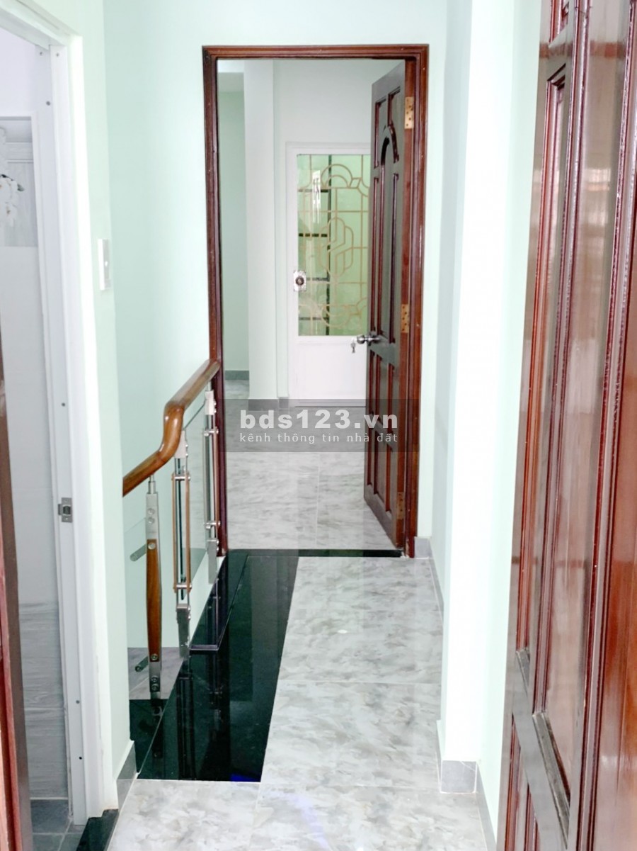 Nhà 2 lầu hẻm 4m 56 Bùi Minh Trực Phường 5 Quận 8