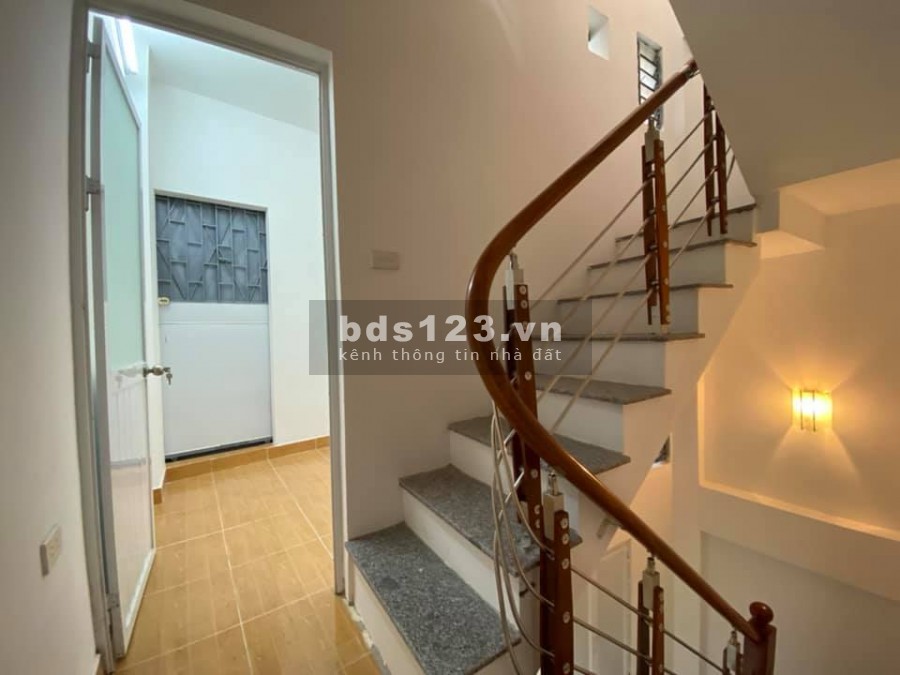 BÁN NHÀ ĐẸP KHÂM THIÊN, 3 TẦNG, 3 NGỦ CHỈ 2 TỶ