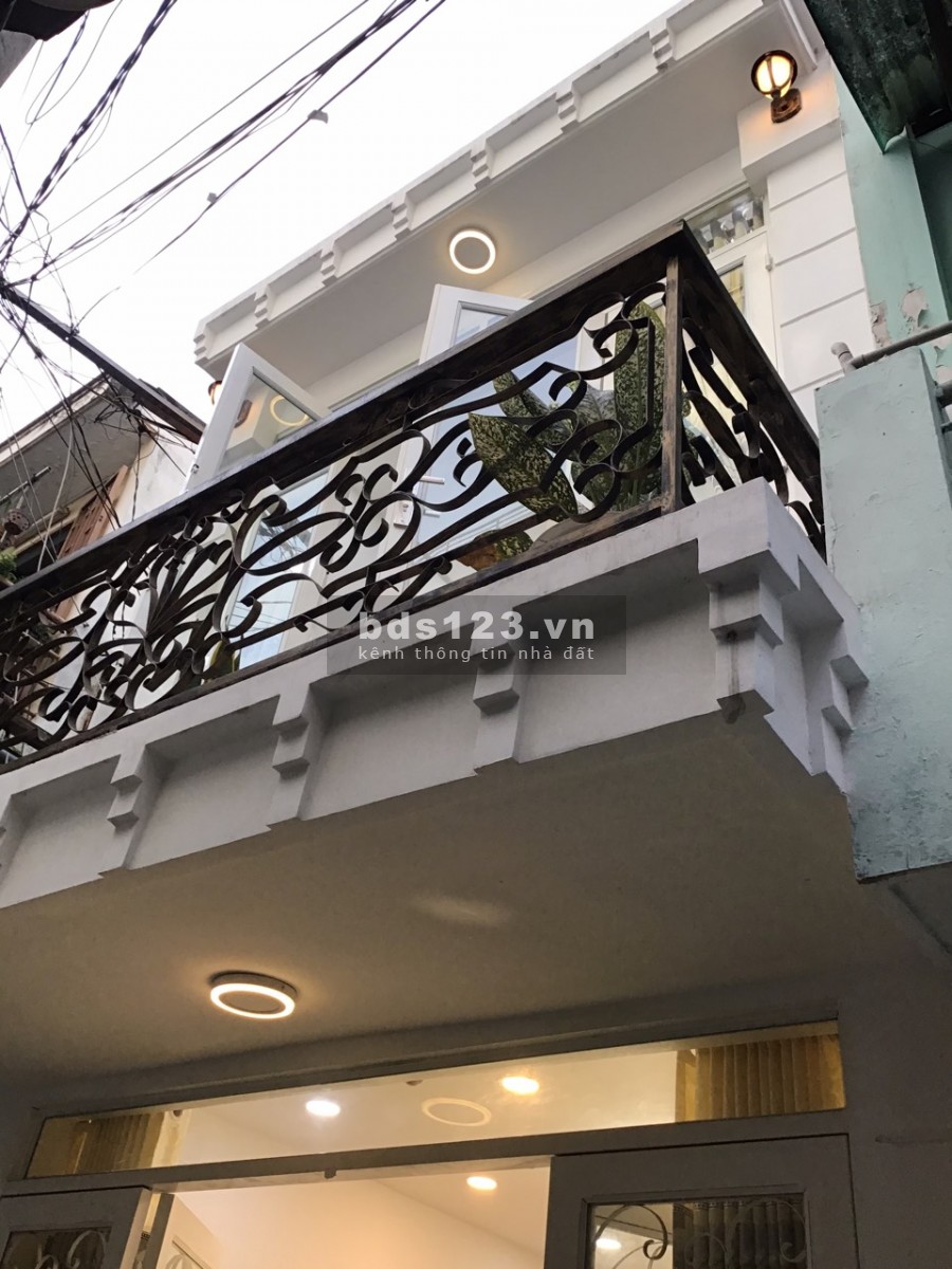 Bán nhà 1 trệt 1 lầu 24m2 hẻm 220 Hoàng Hoa Thám, Phường 5, Bình Thạnh, giá 3.65 tỷ