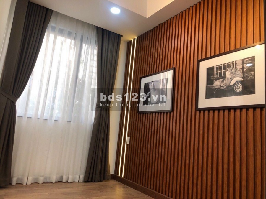 Bán nhà Full nội thất cao cấp hẻm 314 Huỳnh Tấn Phát, Tân Thuận Tây, Quận 7. Dt: 4x13m trệt 1 lầu 2pn, 3wc, giá chỉ 4.650 tỷ thương lượng