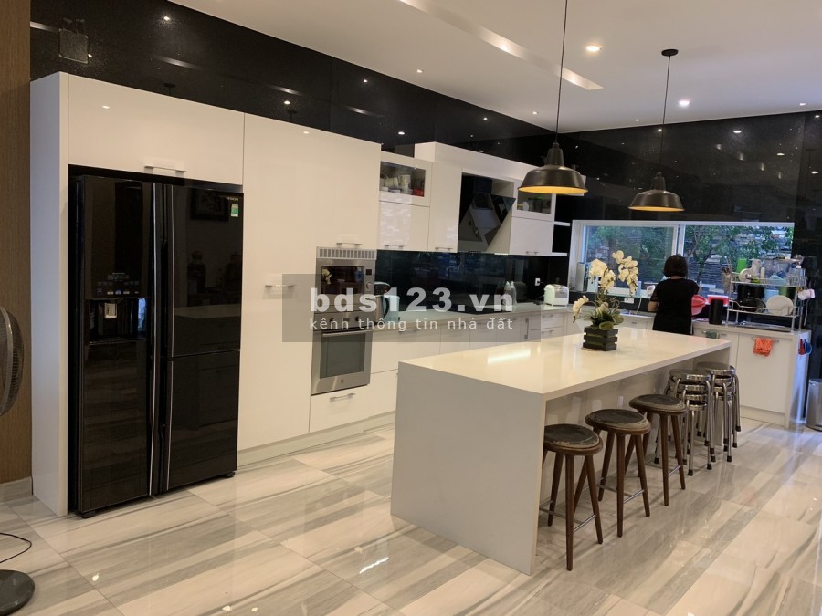 Bán Biệt Thự Khu Nam Long Trần Trọng Cung. Dt: 8x25m trệt 2 lầu giá 21.5 tỷ
